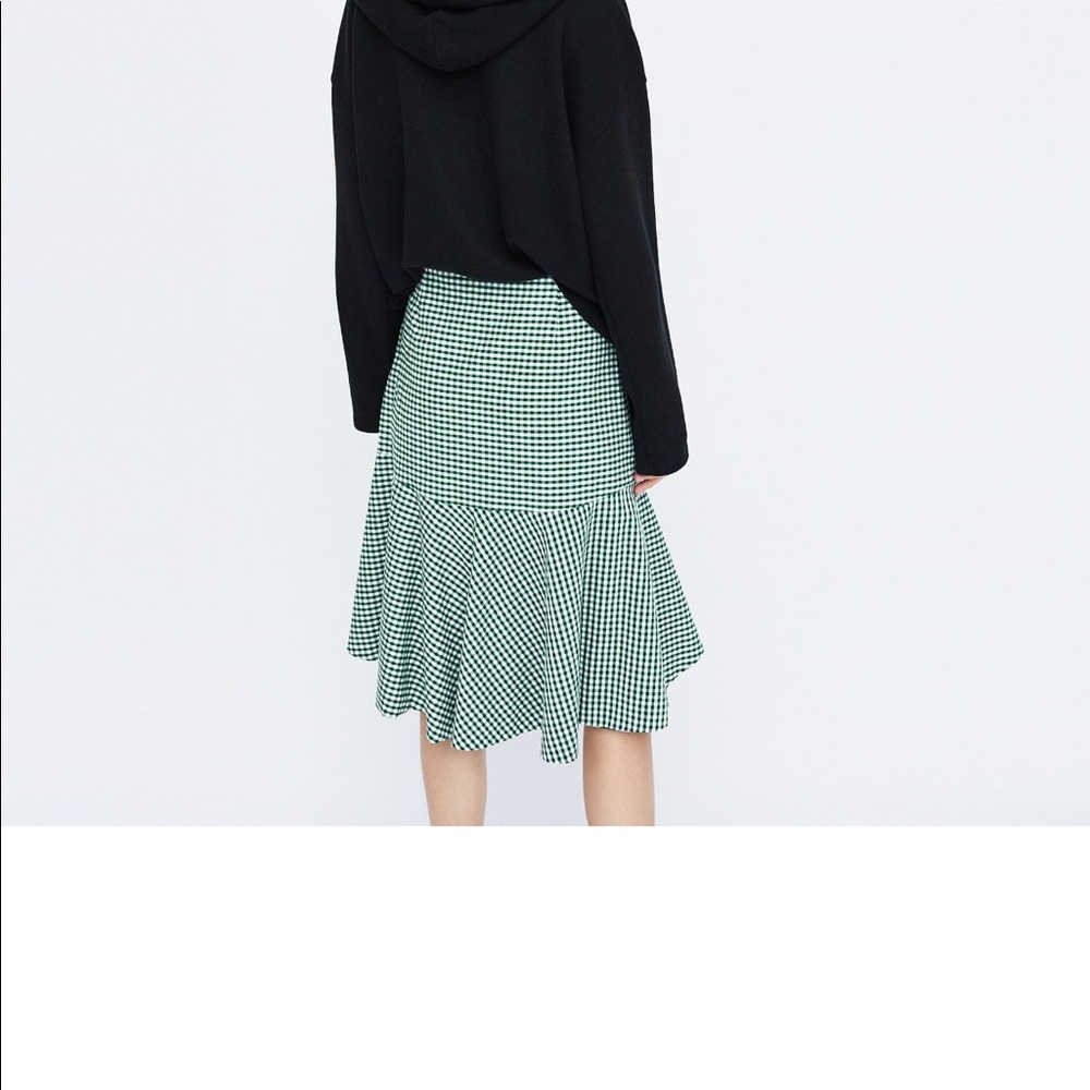 ⭐️⭐️Sale!! Zara Midi Asymmetric Skirt **Host Pic** - Picture 5 of 8